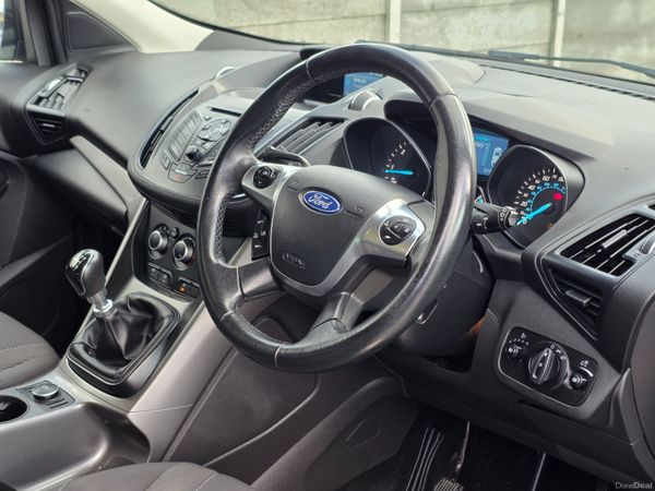 Ford Kuga 2.0TDCI 150PS Zetec NCT 07/26 377146589