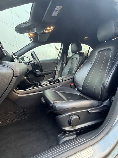 Mercedes-Benz A180d Auto Night Edition 377151134