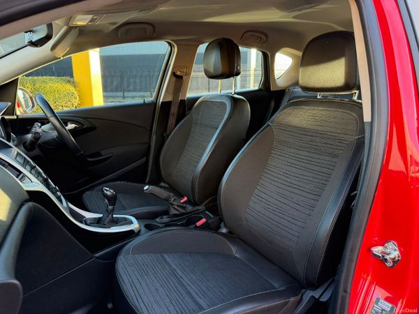 Opel Astra 1.6 CDTI Excite 377178033