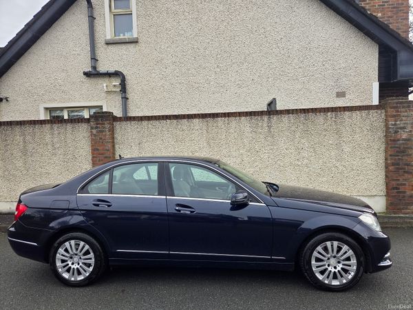 Mercedes C220 Auto, Superior condition 377136487