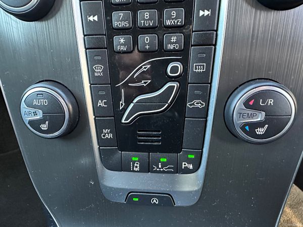 Volvo V40 2015 T4 R DESIGN 377249757