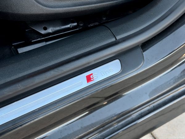 Audi A7 2016 S-Line Black Edition 377270439