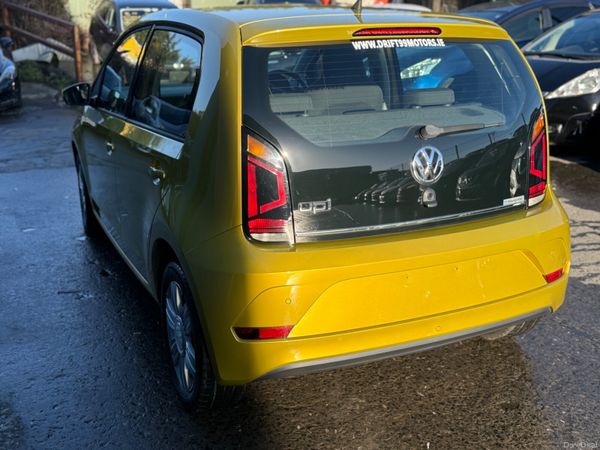 2018 Volkswagen High Up Automatic 377283832