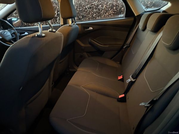 2015 Ford Focus Zetec 1.6 TDCi 95 Bhp 377288885