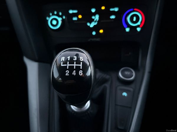 2015 Ford Focus Zetec 1.6 TDCi 95 Bhp 377288895