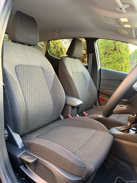 Immaculate Auto 231 Ford Fiesta! 377291623