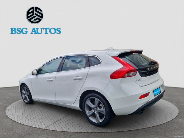 2015 VOLVO V40  T4 1.6 AUTO*FULL LEATHER SEATS* 377296630