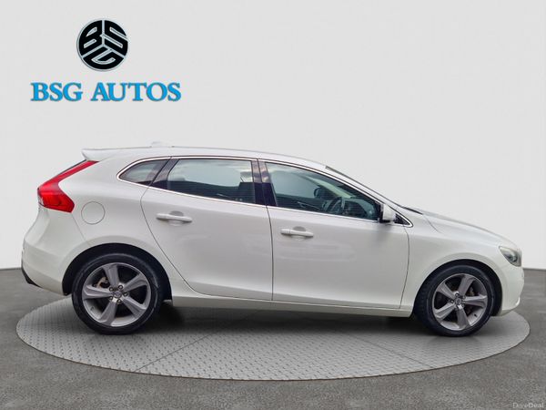 2015 VOLVO V40  T4 1.6 AUTO*FULL LEATHER SEATS* 377296634