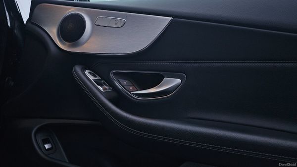 🔥 2019 Mercedes-Benz C Class 220D AMG Line Coupe 377390004