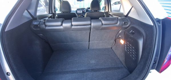 Honda fit Hybrid AA APPROVED 377390978