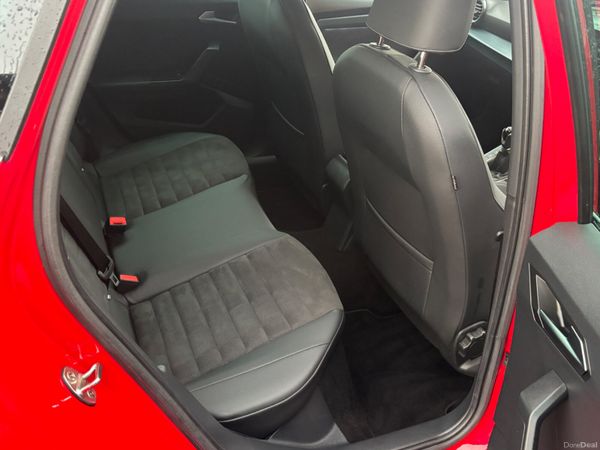 STUNNING SEAT ARONA TOP SPEC TWO TONE 377317778