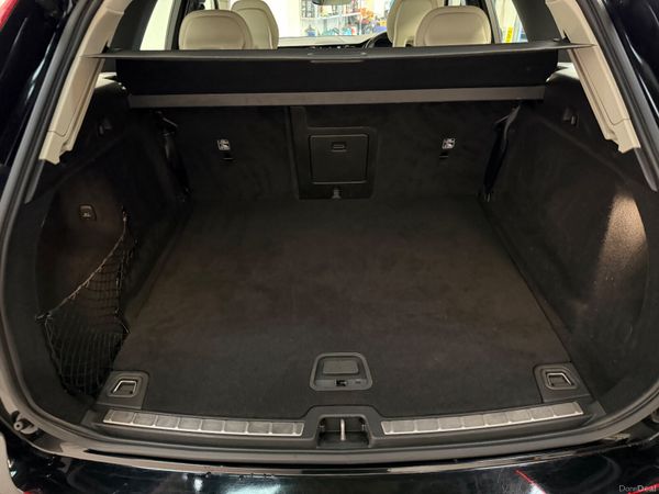 182 Volvo XC60 2.0D 190 AWD MOMENTUM 377318935