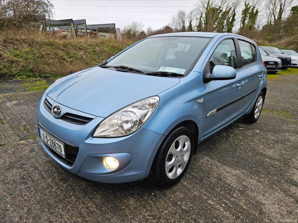 Hyundai i20 2011 1.2 deluxe one owner 377335733