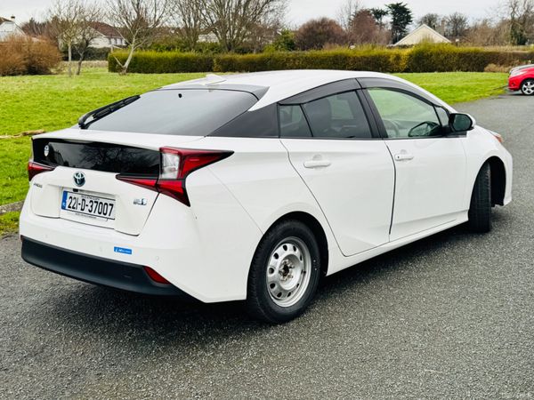 Two 2022 Toyota Prius High Spec’s low mileage 377338374