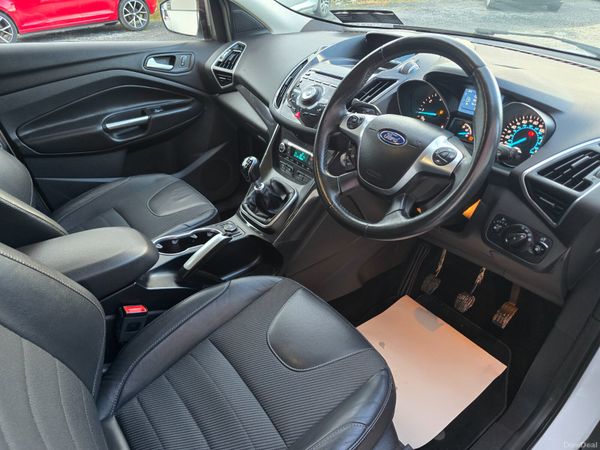 FORD KUGA 2015 2.0 150BHP TITANIUM MODEL 377444679