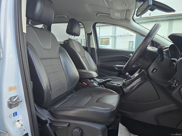 FORD KUGA 2015 2.0 150BHP TITANIUM MODEL 377444683