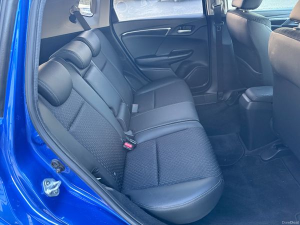 2016 Honda Fit  1.5 Hybrid auto Top Specs 377445409