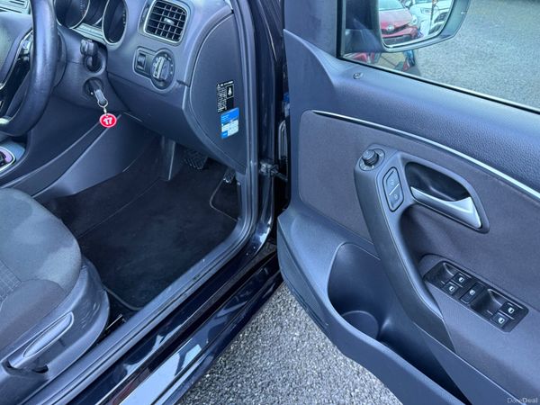2015 Volkswagon Polo 1.2L  Automatic 377447755