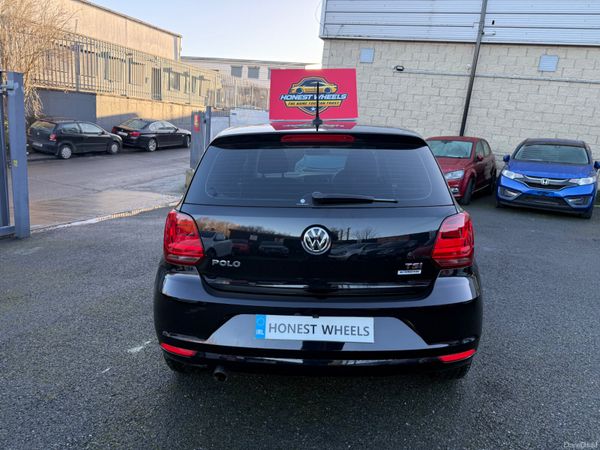2015 Volkswagon Polo 1.2L  Automatic 377447765