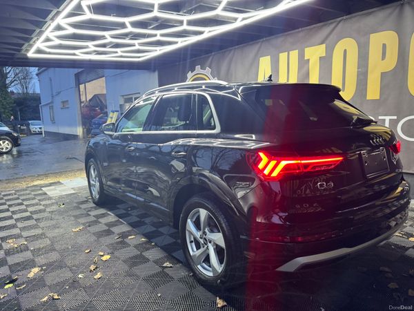 Audi Q3 377449694