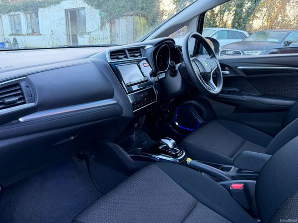 152 HONDA FIT HYBRID 377477515