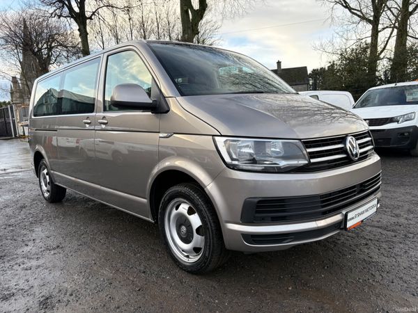 Volkswagen Transporter 377483929