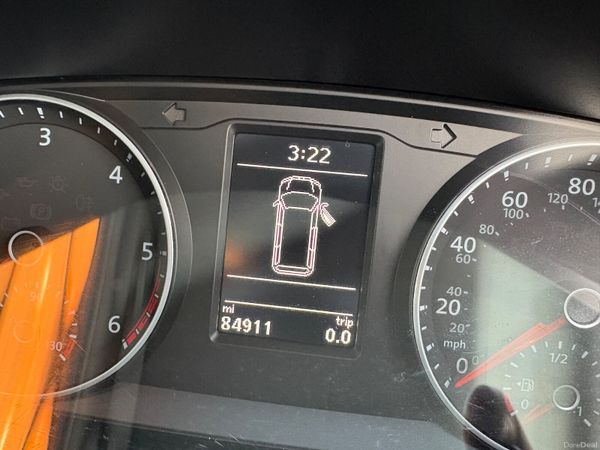 Volkswagen Transporter 377483939