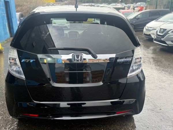 2012 Honda Fit sports Hybrid Automatic 377485244