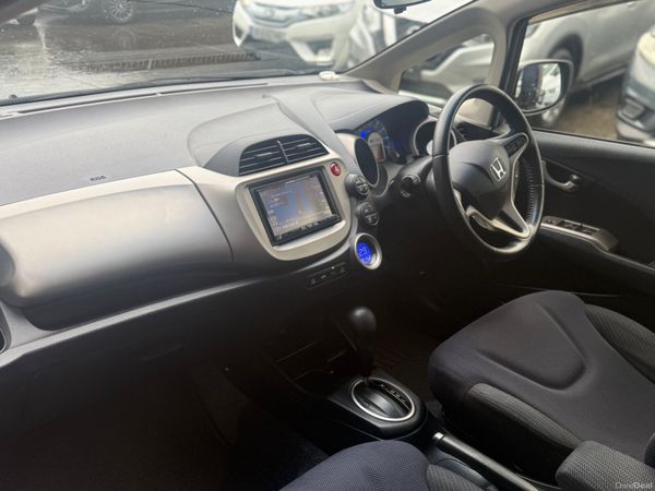 2012 Honda Fit sports Hybrid Automatic 377485238