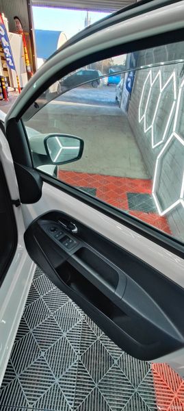 2016 VW Up 5 doors- Finance available 377424505