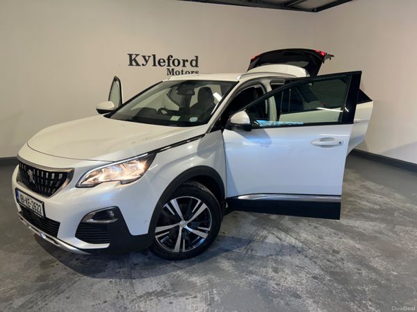 Peugeot 3008 2018 377427821