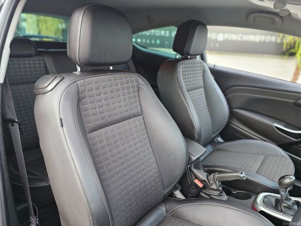 VAUXHALL ASTRA GTC // NEW 03/27 NCT 377429987