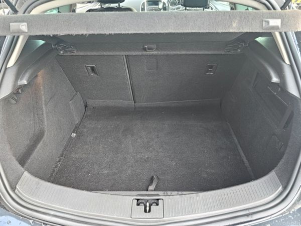 VAUXHALL ASTRA GTC // NEW 03/27 NCT 377429997