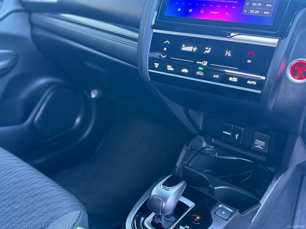 2018 Honda Fit hybrid Auto/ Sports Sensing model 377438253