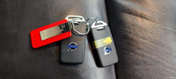 2015 Volvo V40 Low milage 377547398