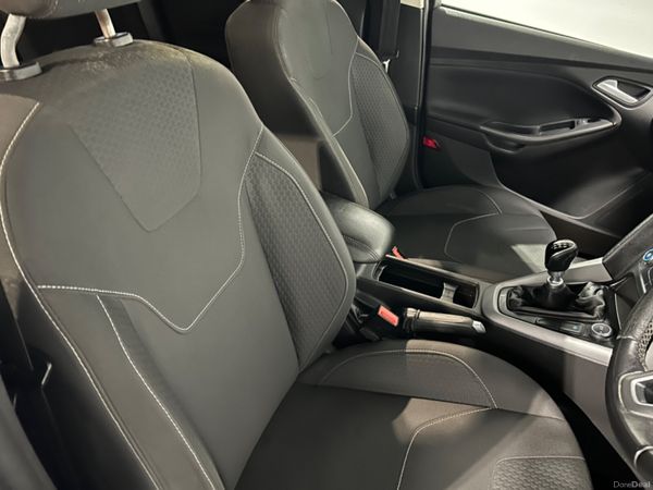 Ford Focus 2016 Zetec 377573479