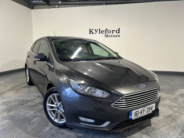 Ford Focus 2016 Zetec 377573481
