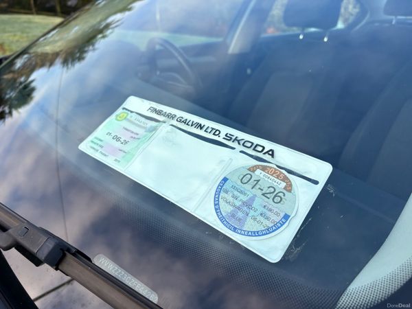 2015 Volkswagen Passat 1.6TDI Low Km 377578458