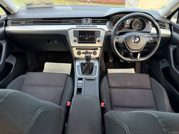 2015 Volkswagen Passat 1.6TDI Low Km 377578539