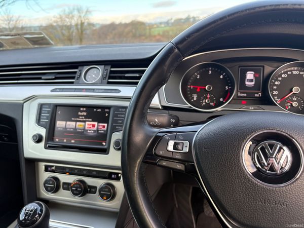2015 Volkswagen Passat 1.6TDI Low Km 377578700