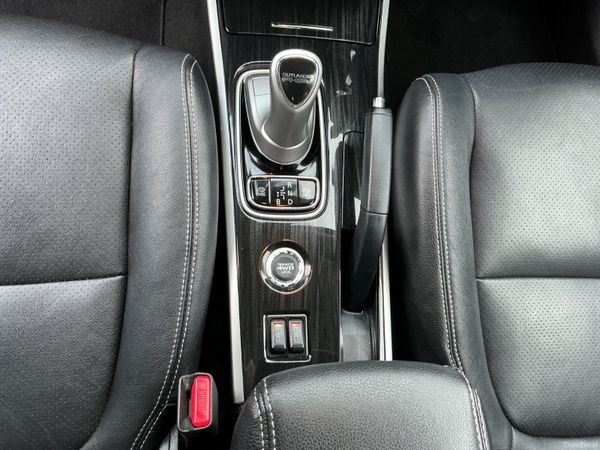 4WD MITSUBISHI OUTLANDER PHEV 2.0 AUTO LOW MILEAGE 377584299