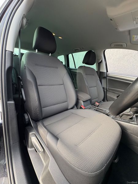 Volkswagen Golf Estate 1.2 TSi Automatic 377599812