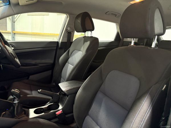 2016 Hyundai Tucson Comfort 1.7 CRDi 377531911