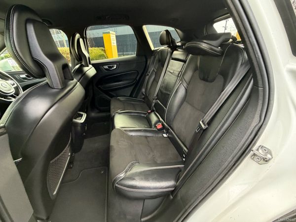 Volvo XC60 2.0 D4 R-Design All wheel drive 377604541