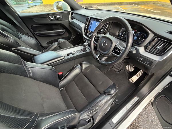 Volvo XC60 2.0 D4 R-Design All wheel drive 377604538