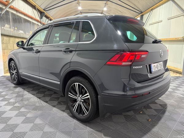 2017 Volkswagen Tiguan Highline 2.0 TDi 150 Bhp 377608393