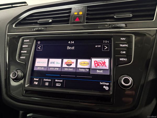 2017 Volkswagen Tiguan Highline 2.0 TDi 150 Bhp 377608489