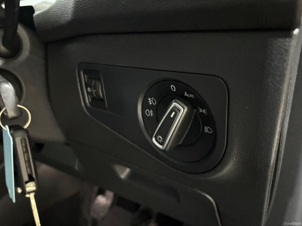 2017 Volkswagen Tiguan Highline 2.0 TDi 150 Bhp 377608496