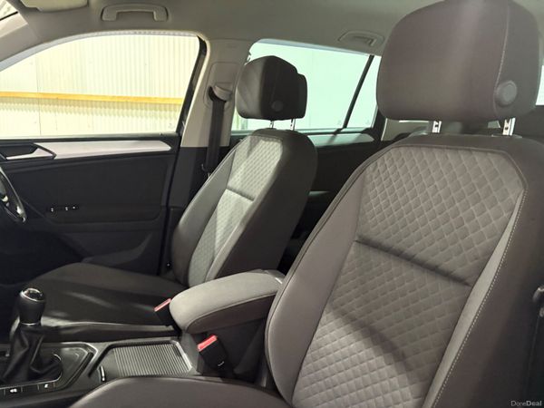 2017 Volkswagen Tiguan Highline 2.0 TDi 150 Bhp 377608420