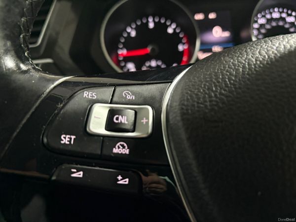 2017 Volkswagen Tiguan Highline 2.0 TDi 150 Bhp 377608533